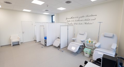 Praxis - Dr. med. Ramin Ilbeygui - Orthopäde Eisenstadt  7000