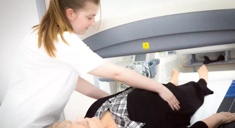 Dr. Elisabeth Larch-Stuschka - Radiologin Wien 1030