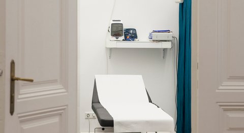 OA Dr. Albert Feichter - Plastischer Chirurg Wien 1060