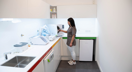 Dr. med. dent. Arnold Bobb - Zahnarzt Wien 1020