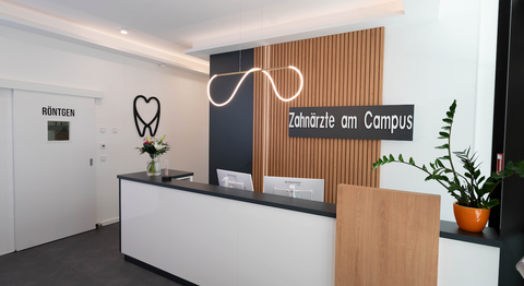 Dr. med. dent. Arnold Bobb - Zahnarzt Wien 1020