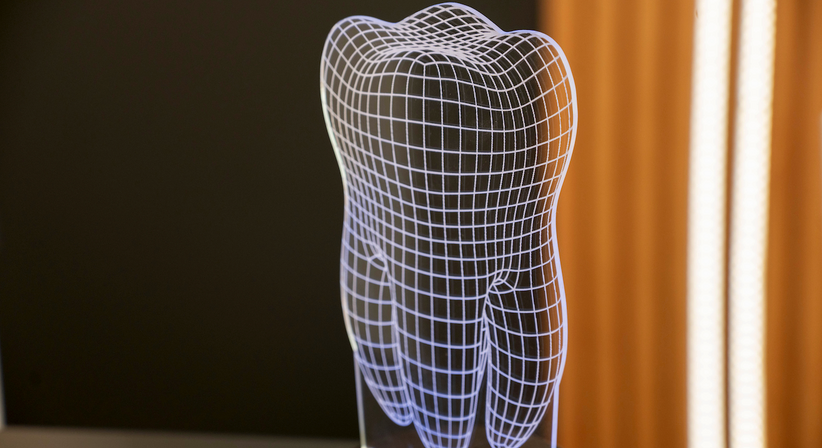 Dr. med. dent. Arnold Bobb - Zahnarzt Wien 1020