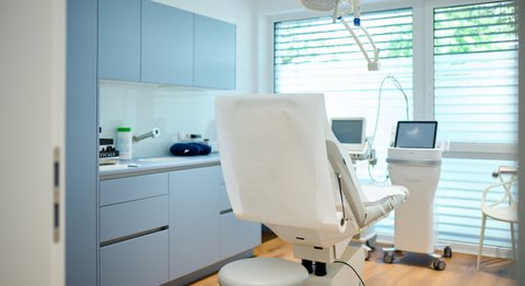 Dr. Nikolaus Schicher - Hautarzt Klagenfurt 9020