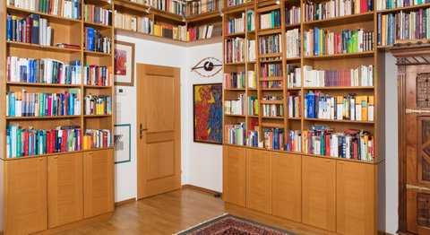 Dr.med. univ. Sigrun Roßmanith - Psychiaterin Wien 1090