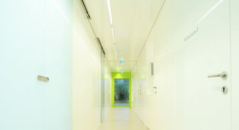 OA Dr. Thomas Bauer - Plastischer Chirurg Innsbruck 6020