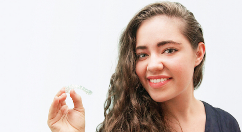 Unsichtbare Zahnregulierung /Invisalign - Dr. Monika Semelmayer - Zahnärztin Wien 1080