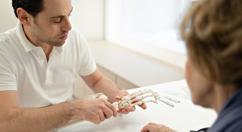 Dr. Nikola Trnavsky - Orthopäde Wien 1020