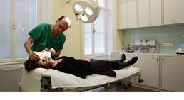 Univ.Prof. Dr. Edvin Turkof - Plastischer Chirurg Wien 1060