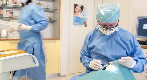Dr. Mark Ebersbach - Zahnarzt Graz 8010