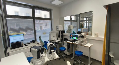 Dr. Monika Mayer, FEBO - Augenärztin Wien 1040