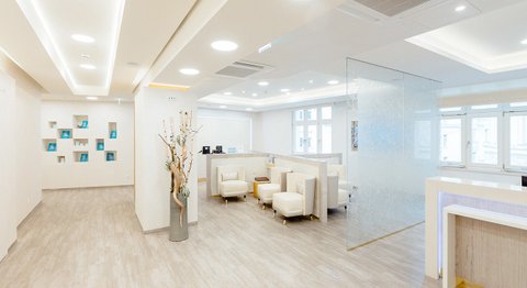 Dr. Andreas Dobrovits - Plastischer Chirurg Wien 1010