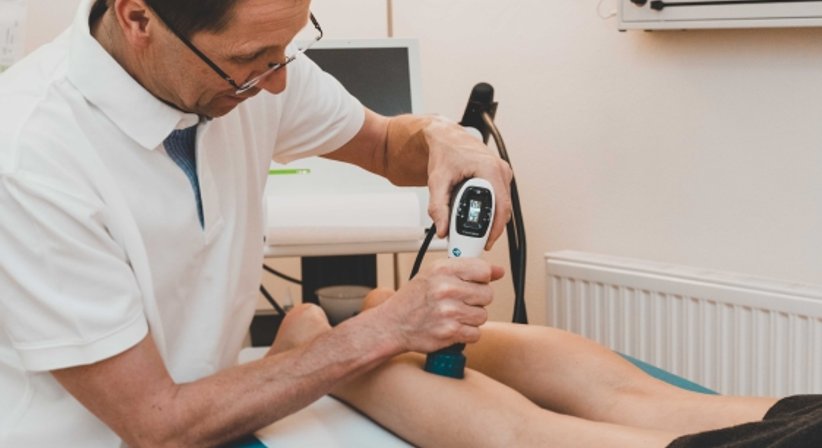 Extrakorporale Stoßwellentherapie (ESWT) - Dr. Christian Klein - Orthopäde Mondsee 5310