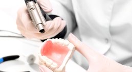 Zahnprothese -