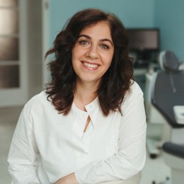 Dr. med. dent. Diana Atassi, MSc - Zahnärztin Wien 1090