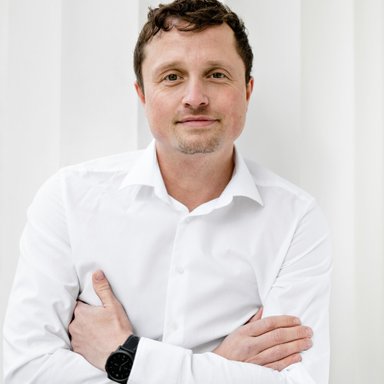 Dr. Julian Bayerl - Orthopäde Wien 1020
