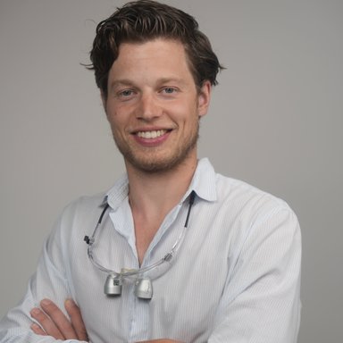 Dr. med. dent. Sebastian Wabscheg - Zahnarzt Wien 1030
