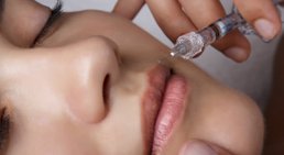 Faltenbehandlung mit Botox und Hyaluronsäure -
