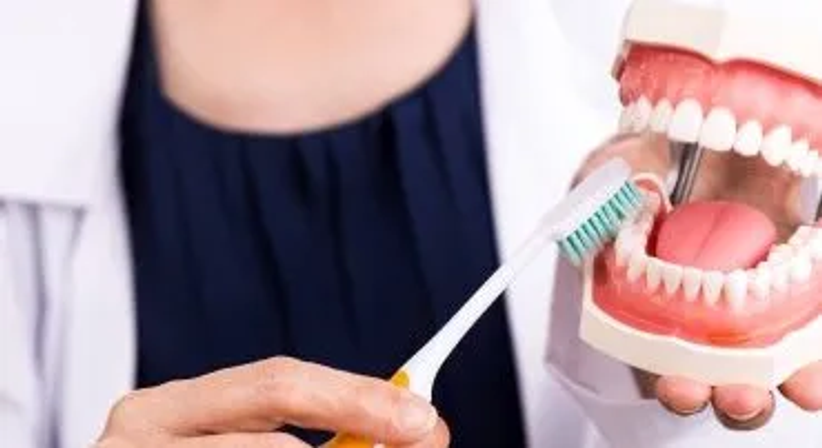 Mundhygiene bei Dr. med. dent. Yi Kittl