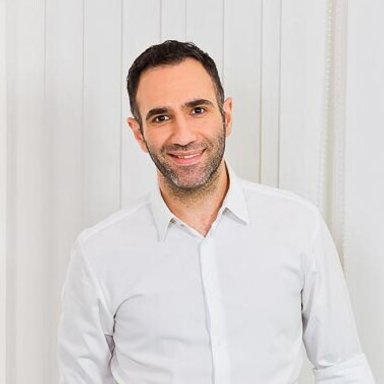 OA Dr. med.univ. Giovanni Bartellas - Plastischer Chirurg Wien 1090