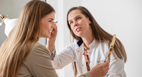 Priv. Doz. Dr. Alexandra Sibylle Fochtmann-Frana - Plastische Chirurgin Wien 1050