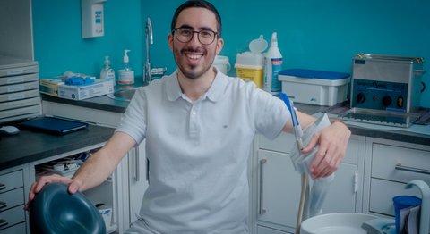 Dr. Mag. El-Nathan Shamuilov - Zahnarzt Wien 1100