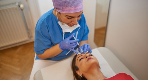 Dr. Sara Abayev - Plastische Chirurgin Wien 1060