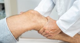Priv.- Doz. Dr. Julian Jöstl, PhD, MSc - Orthopäde Wien 1090