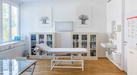 Priv.- Doz. Dr. Julian Jöstl, PhD, MSc - Orthopäde Wien 1090