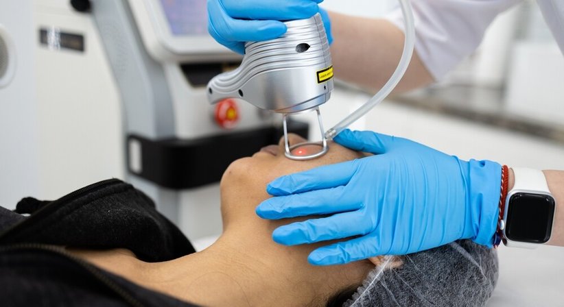 Laser - Dr. Claudia Bohmann - Orthopädin Wien 1210