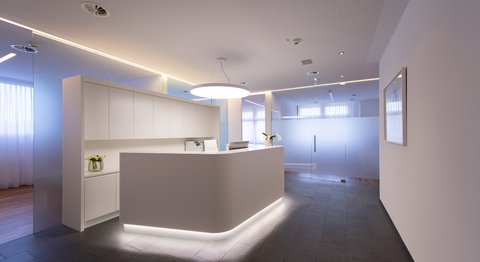 Dr. Rajmond Pikula - Plastischer Chirurg Götzis 6840