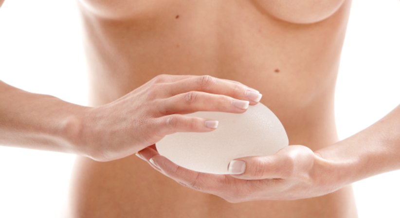 Brustvergrößerung, Brustverkleinerung, Bruststraffung - Dr. Thomas Aigner - Plastischer Chirurg Wien 1070