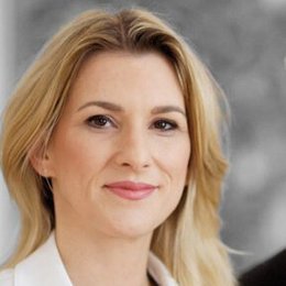 Dr. med. Birgit Karle - Plastische Chirurgin Wien 1010