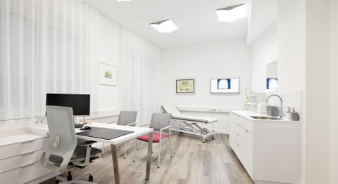 Prim. Dr. Wolfgang Kaltenbrunner - Orthopäde Korneuburg 2100