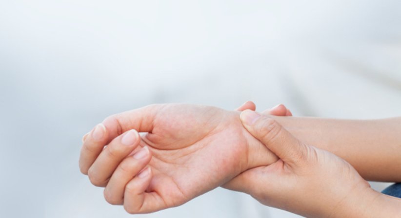 Handgelenk Verplattung - Prim. Dr. Wolfgang Kaltenbrunner - Orthopäde Korneuburg 2100