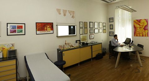 Priv.Doz. Dr. Christof Radler - Orthopäde Wien 1080