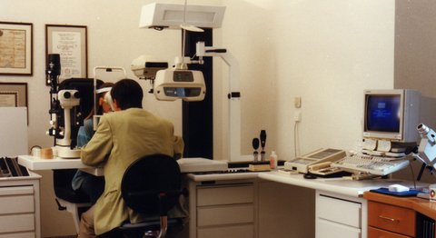 Dr.med.Dr.sci. Jurij Kocmut - Augenarzt Salzburg 5020