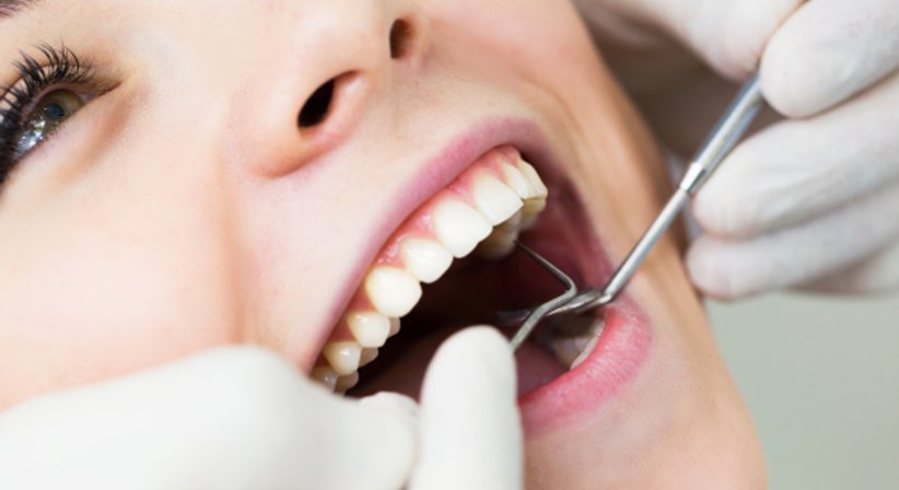 Retention nach Abschluss der kieferorthopädischen Behandlung - Dr. med. dent. Karin Schweiger (ehem. Jäger) - Zahnärztin Perchtoldsdorf 2380