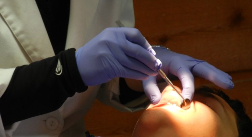 Parodontaltherapie / Paradontitisbehandlung - Dr. Karl Schwaninger - Zahnarzt Wien 1090