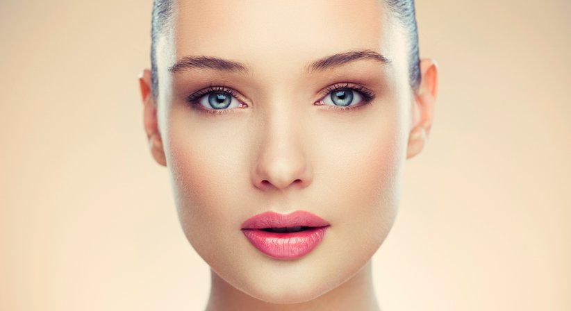 Facelift / Minilift / One-Stitch-Facelift / Halslift - Dr. Daniela Rieder - Plastische Chirurgin Wien 1010