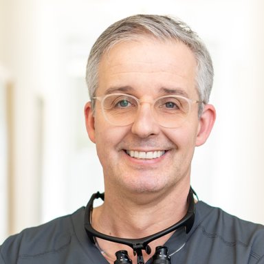 Dr. Lukas Klatil - Zahnarzt Graz 8052