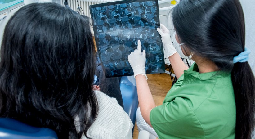 MRT Besprechung , Kiefergelenksdiagnostik - Dr. med. dent. Deepti Garg, MDSc. - Zahnärztin Wien 1180