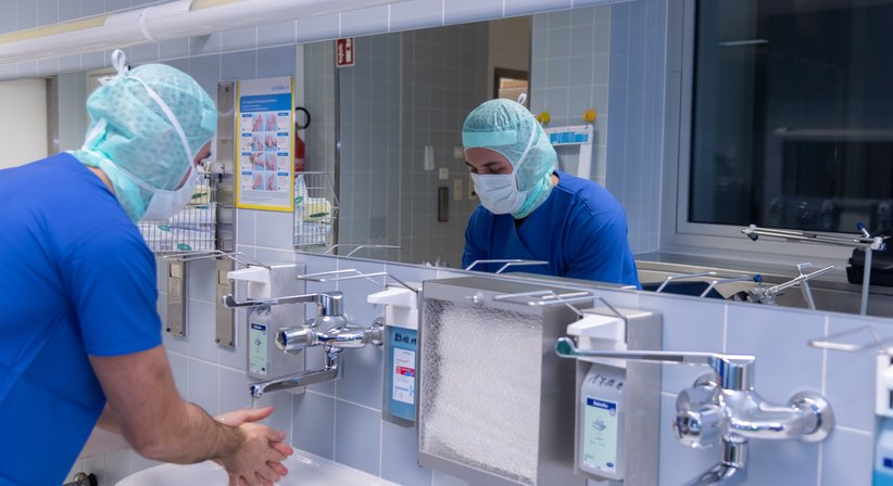 OA Dr. med. univ. Markus Wipperich - Orthopäde Wien 1130