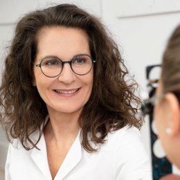Dr. Irmgard Gruber - Augenärztin Wien 1040