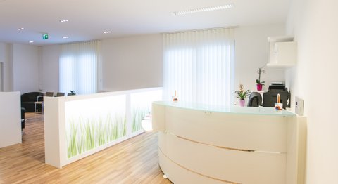 OA Dr. Kourosh Khosravi - Urologe Wien 1220