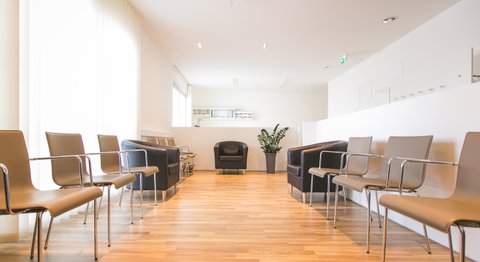 OA Dr. Kourosh Khosravi - Urologe Wien 1220