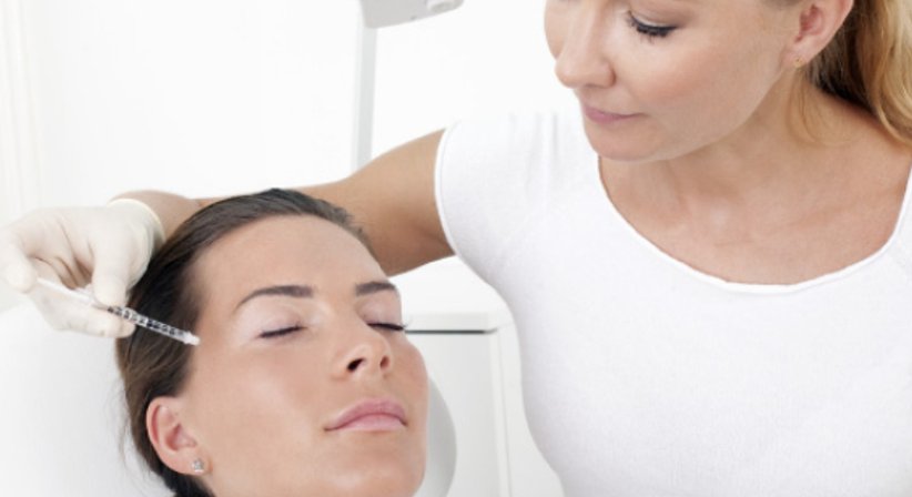 Faltenbehandlung - Botox, Hyaluronsäure - Dr. Karin Girkinger - Praktische Ärztin Wien 1070