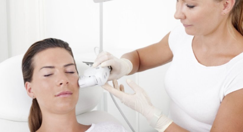 Hautverjüngung mit Ultherapy - Dr. Karin Girkinger - Praktische Ärztin Wien 1070