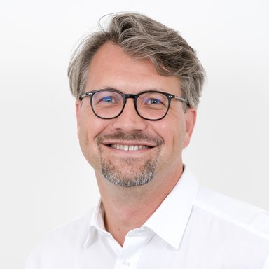 OA Dr. Philip Zeller - Orthopäde Baden 2500