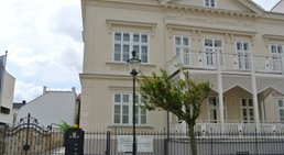 Praxis - OA Dr. Philip Zeller - Orthopäde Baden 2500