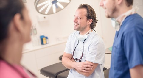 Priv.-Doz. Dr. Karl Philipp Mrak-Caamaño, MSc - Allgemeinchirurg Graz 8010